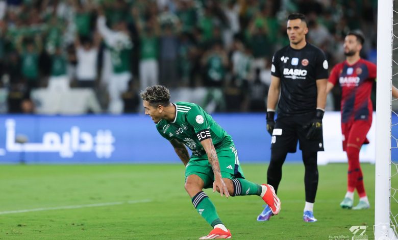 الأهلي ضد ضمك في الدوري السعودي